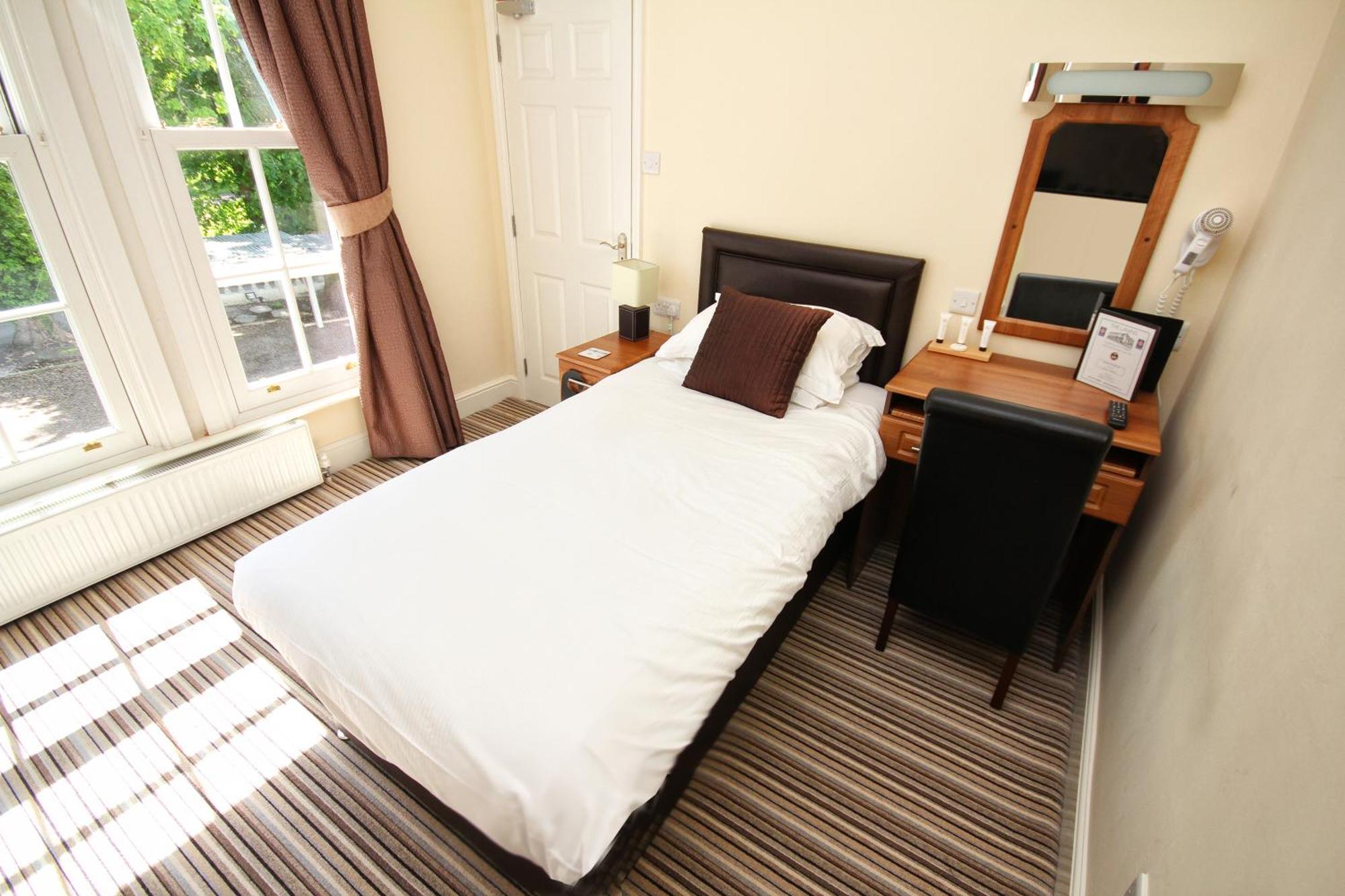 The Lawns Guest House Retford Dış mekan fotoğraf